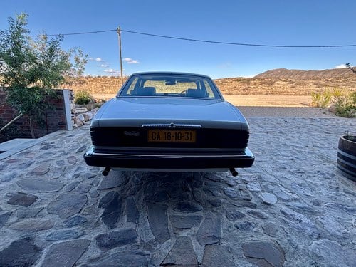 1990 Daimler XJ40 4.0 Auto For Sale (picture 21 of 166)