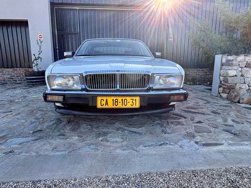 1990 Daimler XJ40 4.0 Auto For Sale (picture 29 of 166)