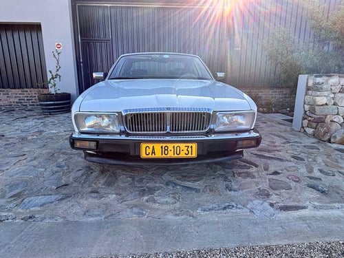 1990 Daimler XJ40 4.0 Auto For Sale (picture 32 of 166)