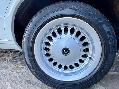 1990 Daimler XJ40 4.0 Auto For Sale (picture 39 of 166)