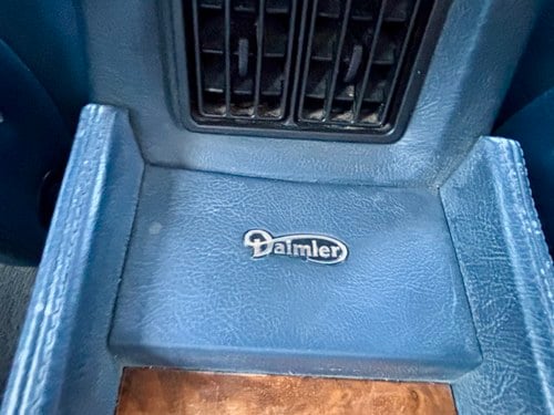 1990 Daimler XJ40 4.0 Auto For Sale (picture 46 of 166)