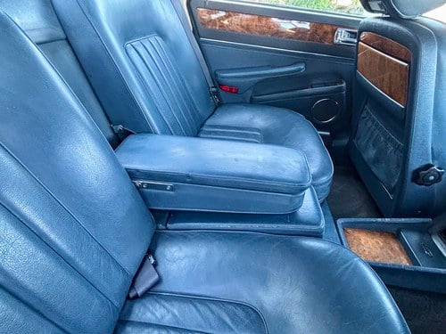 1990 Daimler XJ40 4.0 Auto For Sale (picture 48 of 166)