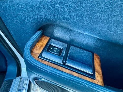 1990 Daimler XJ40 4.0 Auto For Sale (picture 56 of 166)