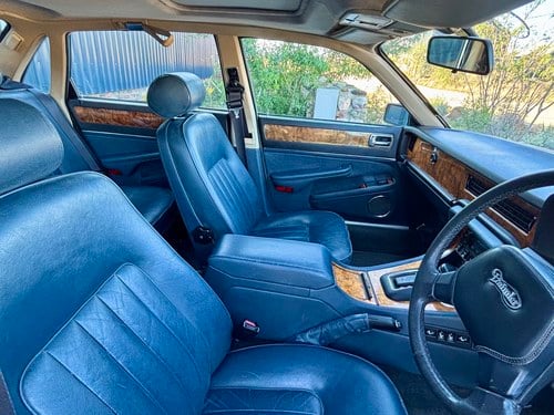 1990 Daimler XJ40 4.0 Auto For Sale (picture 95 of 166)