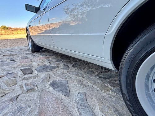 1990 Daimler XJ40 4.0 Auto For Sale (picture 126 of 166)