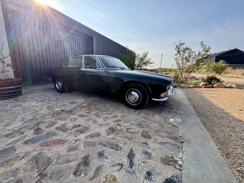 1971 Jaguar XJ6 MK1 4.2 MOD For Sale (picture 7 of 146)
