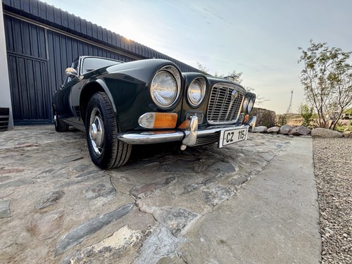 1971 Jaguar XJ6 MK1 4.2 MOD For Sale (picture 27 of 146)