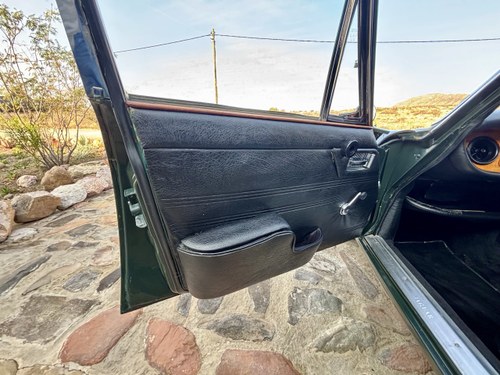 1971 Jaguar XJ6 MK1 4.2 MOD For Sale (picture 51 of 146)