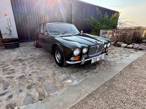 1971 Jaguar XJ6 MK1 4.2 MOD For Sale (picture 2 of 146)