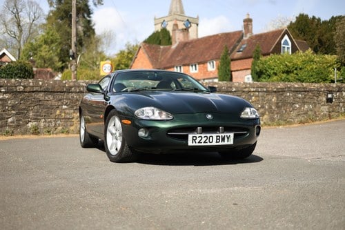 1998 Jaguar XK8 Coupé X100 till salu (bild 2 av 240)