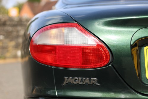 1998 Jaguar XK8 Coupé X100 till salu (bild 122 av 240)