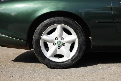 1998 Jaguar XK8 Coupé X100 till salu (bild 17 av 240)