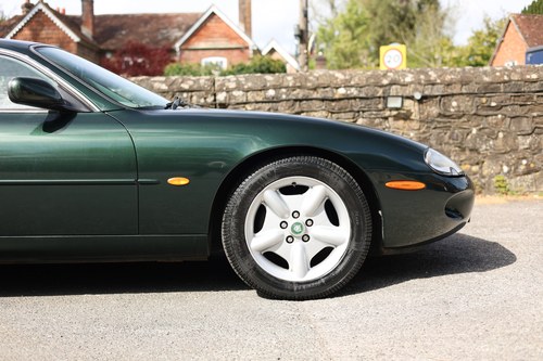 1998 Jaguar XK8 Coupé X100 till salu (bild 141 av 240)