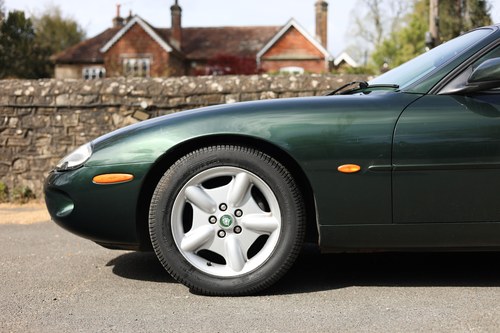 1998 Jaguar XK8 Coupé X100 till salu (bild 152 av 240)
