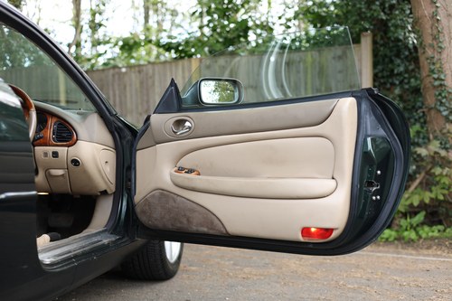 1998 Jaguar XK8 Coupé X100 till salu (bild 18 av 240)