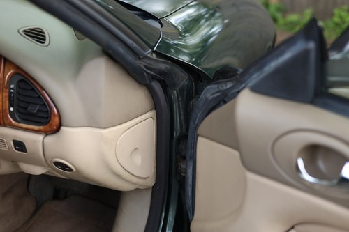 1998 Jaguar XK8 Coupé X100 till salu (bild 22 av 240)