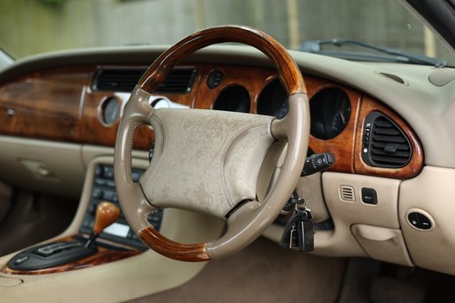 1998 Jaguar XK8 Coupé X100 till salu (bild 30 av 240)