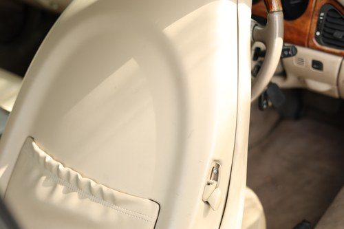 1998 Jaguar XK8 Coupé X100 till salu (bild 39 av 240)