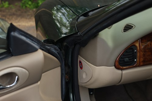 1998 Jaguar XK8 Coupé X100 till salu (bild 58 av 240)