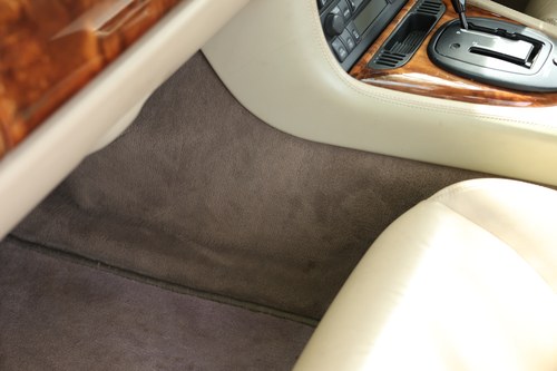 1998 Jaguar XK8 Coupé X100 till salu (bild 71 av 240)