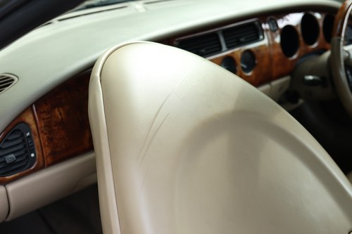 1998 Jaguar XK8 Coupé X100 till salu (bild 73 av 240)