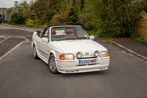 1989 Ford Escort 1.6 Cabriolet till salu (bild 3 av 149)