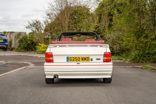 1989 Ford Escort 1.6 Cabriolet till salu (bild 8 av 149)