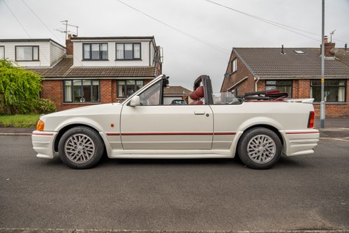 1989 Ford Escort 1.6 Cabriolet till salu (bild 10 av 149)