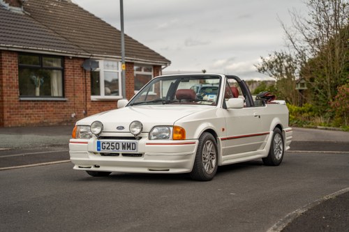1989 Ford Escort 1.6 Cabriolet till salu (bild 11 av 149)