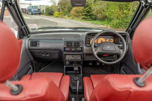 1989 Ford Escort 1.6 Cabriolet till salu (bild 41 av 149)