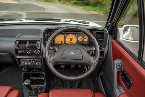 1989 Ford Escort 1.6 Cabriolet till salu (bild 43 av 149)