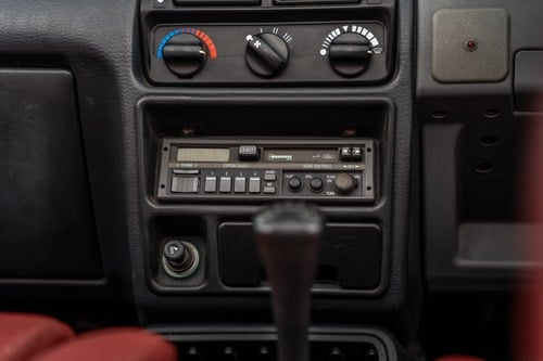 1989 Ford Escort 1.6 Cabriolet till salu (bild 56 av 149)