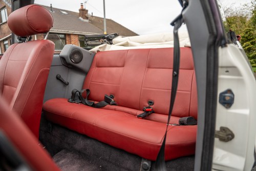 1989 Ford Escort 1.6 Cabriolet till salu (bild 64 av 149)