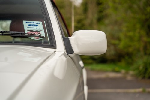 1989 Ford Escort 1.6 Cabriolet till salu (bild 77 av 149)