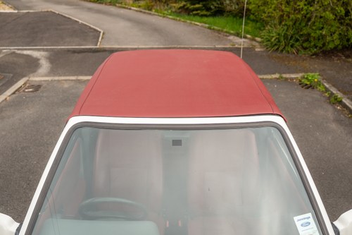 1989 Ford Escort 1.6 Cabriolet till salu (bild 83 av 149)