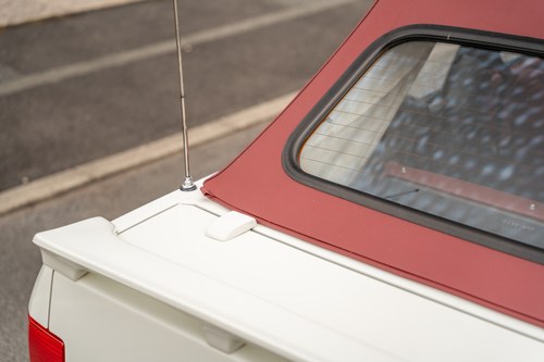 1989 Ford Escort 1.6 Cabriolet till salu (bild 84 av 149)