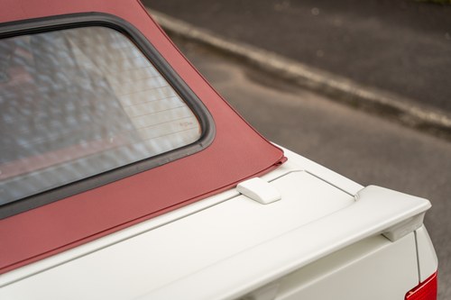 1989 Ford Escort 1.6 Cabriolet till salu (bild 85 av 149)