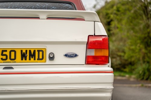 1989 Ford Escort 1.6 Cabriolet till salu (bild 93 av 149)