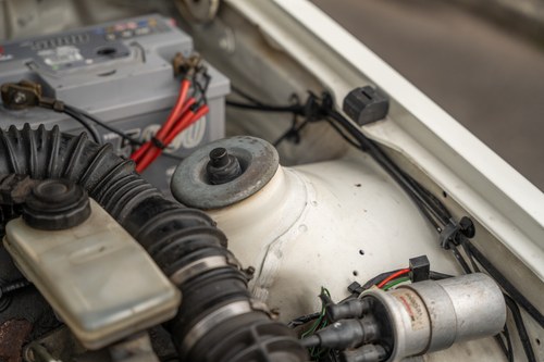 1989 Ford Escort 1.6 Cabriolet till salu (bild 127 av 149)