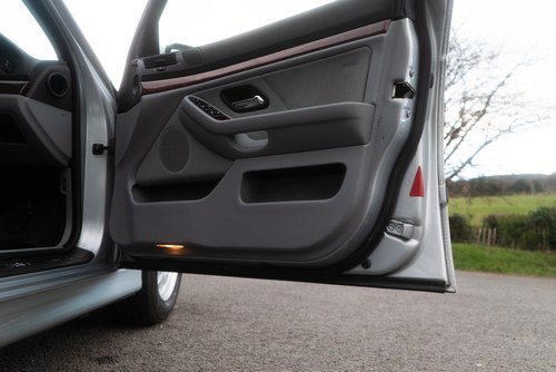 1998 BMW 523i E39 à venda (imagem 22 de 62)