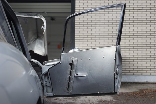 1965 Jaguar E-Types Series 1 FIA-Approved Street Legal Race Car For Sale (picture 13 of 57)