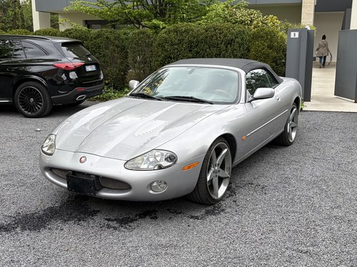 2002 Jaguar XKR Convertible X100 In vendita (immagine 1 di 41)