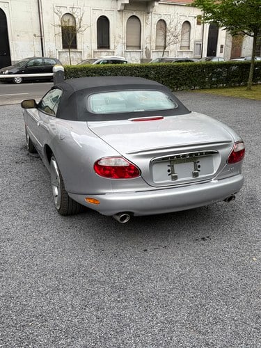 2002 Jaguar XKR Convertible X100 In vendita (immagine 8 di 41)