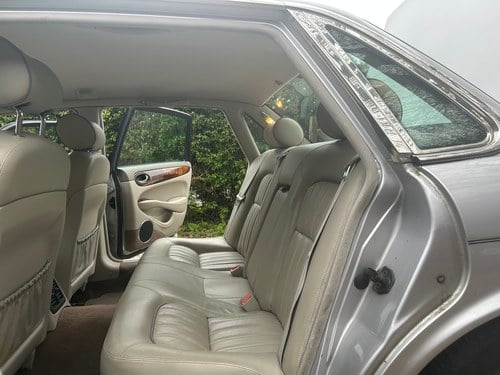 2002 Jaguar XJ8 SE X308 zum Verkauf (Bild 39 von 124)