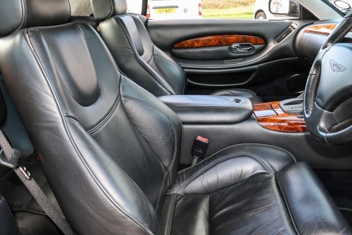 2004 Aston Martin DB7 V12 Vantage Volante till salu (bild 37 av 125)
