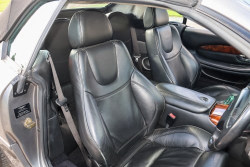 2004 Aston Martin DB7 V12 Vantage Volante till salu (bild 38 av 125)