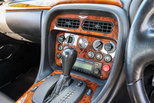 2004 Aston Martin DB7 V12 Vantage Volante till salu (bild 39 av 125)