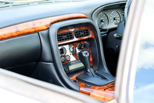 2004 Aston Martin DB7 V12 Vantage Volante till salu (bild 41 av 125)