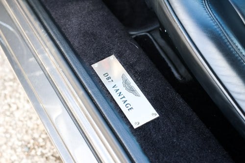 2004 Aston Martin DB7 V12 Vantage Volante till salu (bild 14 av 125)