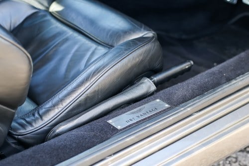 2004 Aston Martin DB7 V12 Vantage Volante till salu (bild 45 av 125)